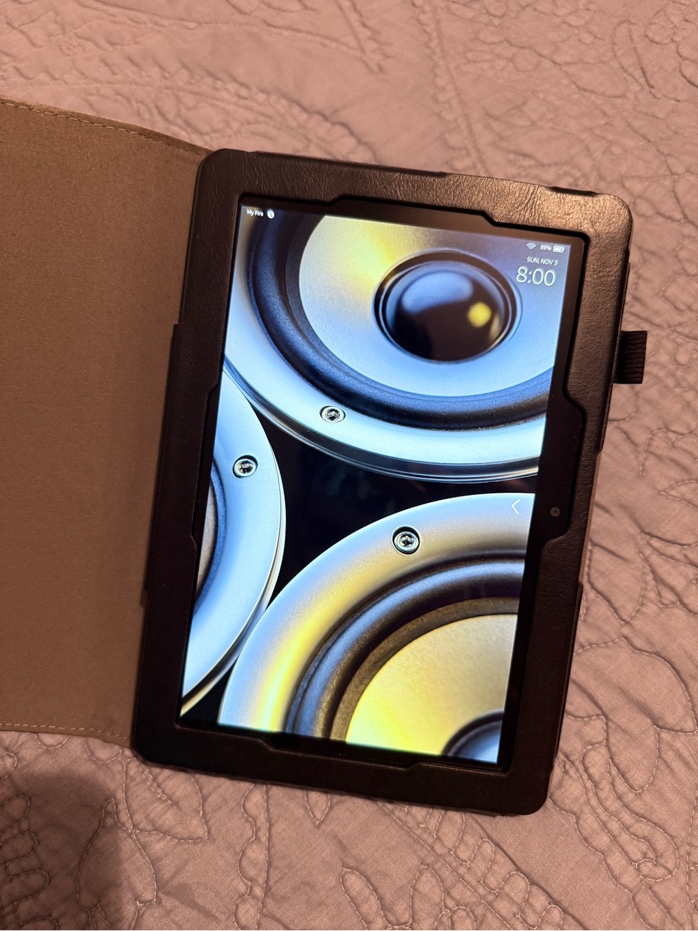 Amazon Kindle Fire HDX 7 3rd Gen 32GB WiFi Tablet + Fintie Mandala Case